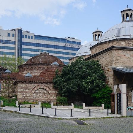 Bursa Kaplıcaları: Banyo Öncesi Sağlık Riskleri ve Tıbbi Önlemlerin Değerlendirilmesi